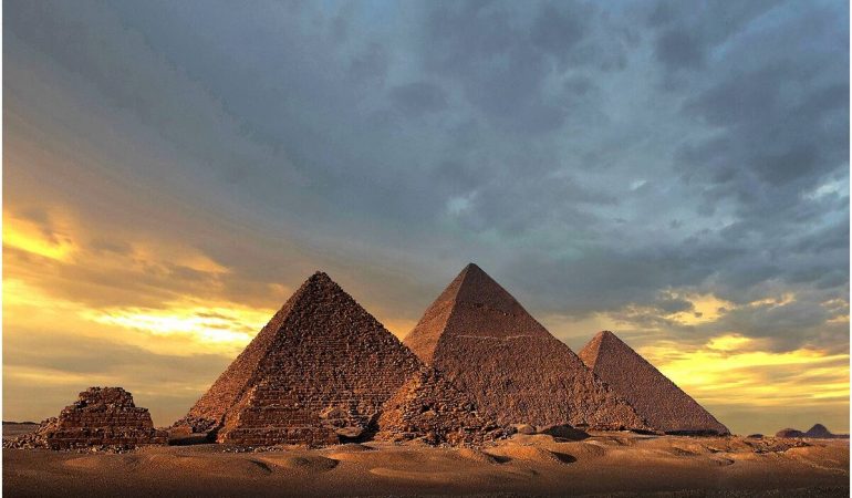 Des faits cachés sur les pyramides de Gizeh